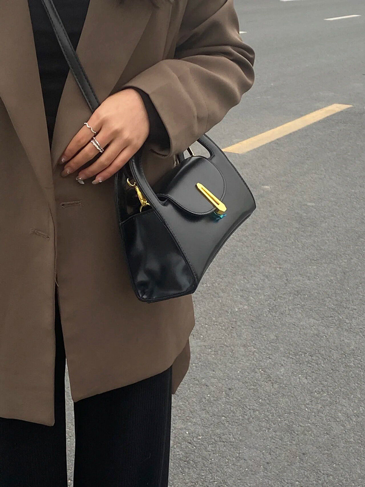 Premium Black Small Square Crossbody Handbag for Women Summer 2023 Design - Image 3