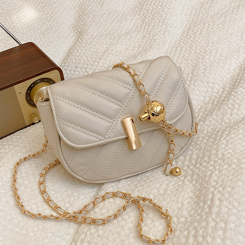 2024 Niche Design Quilted Chain Lock Shoulder Crossbody Mini Square Bag - Image 3
