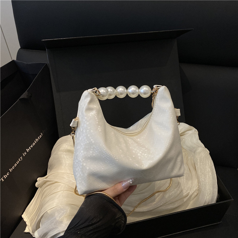 2025 Retro Minimalist Solid Color Pearl Shoulder Crossbody Handbag for Women - Image 3