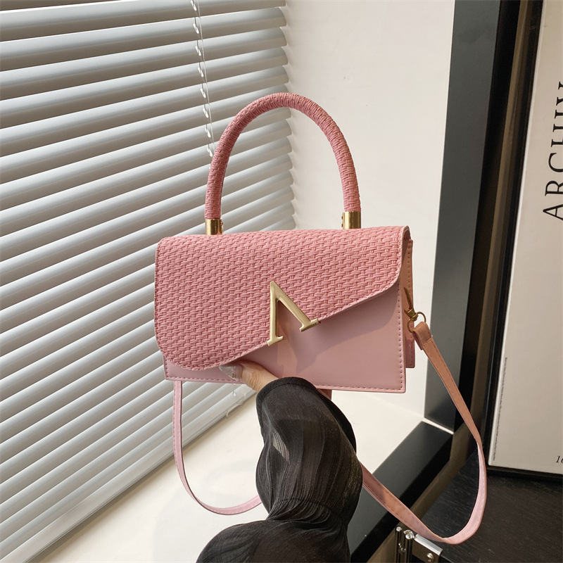 Women's Minimalist V-Shaped Small Square Bag 2025 Trendy Shoulder Crossbody Handbag - Image 3
