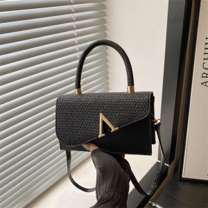 Women's Minimalist V-Shaped Small Square Bag 2025 Trendy Shoulder Crossbody Handbag