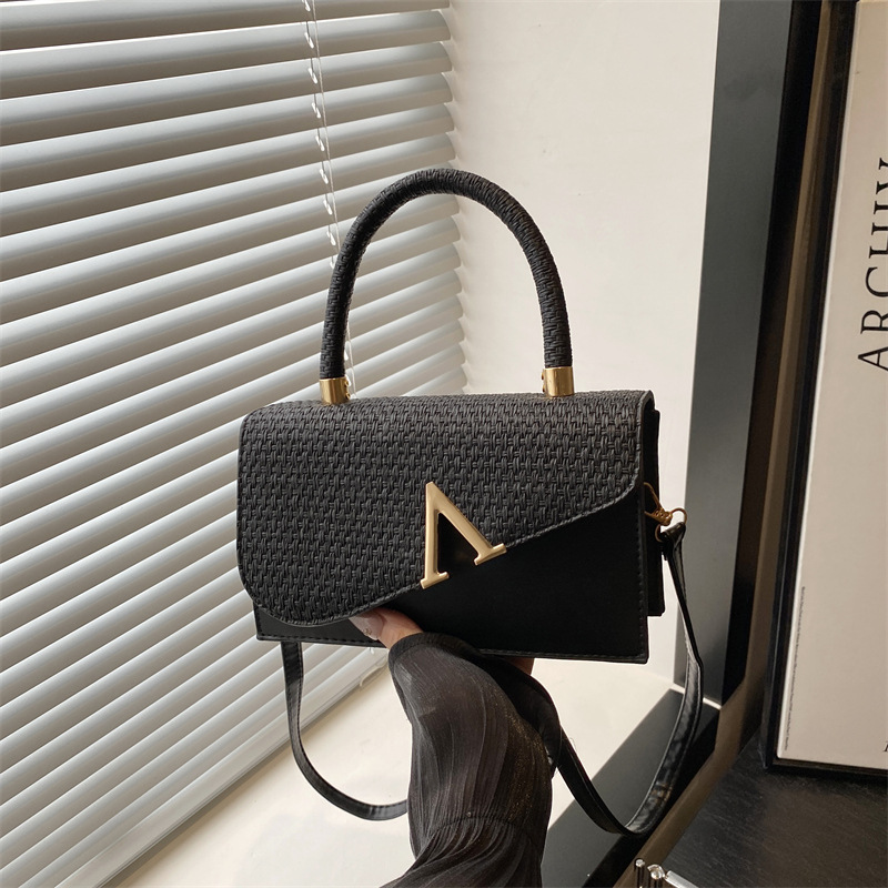 Women's Minimalist V-Shaped Small Square Bag 2025 Trendy Shoulder Crossbody Handbag