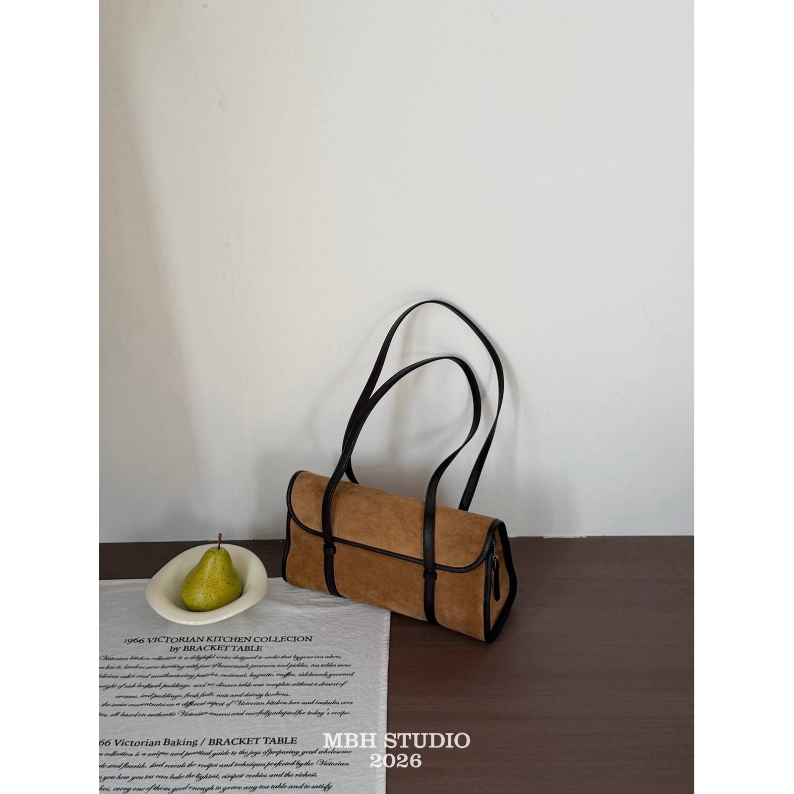 MBH Designer Matte Leather Flap Baguette Shoulder Bag - Image 5